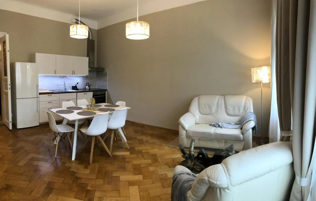 Alfons Apartments Прага