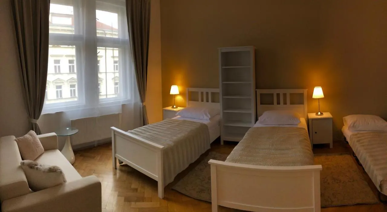 Alfons Apartments Прага