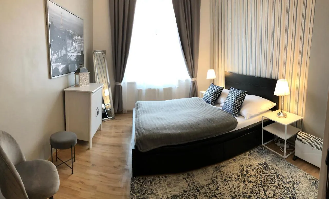 Alfons Apartments Прага