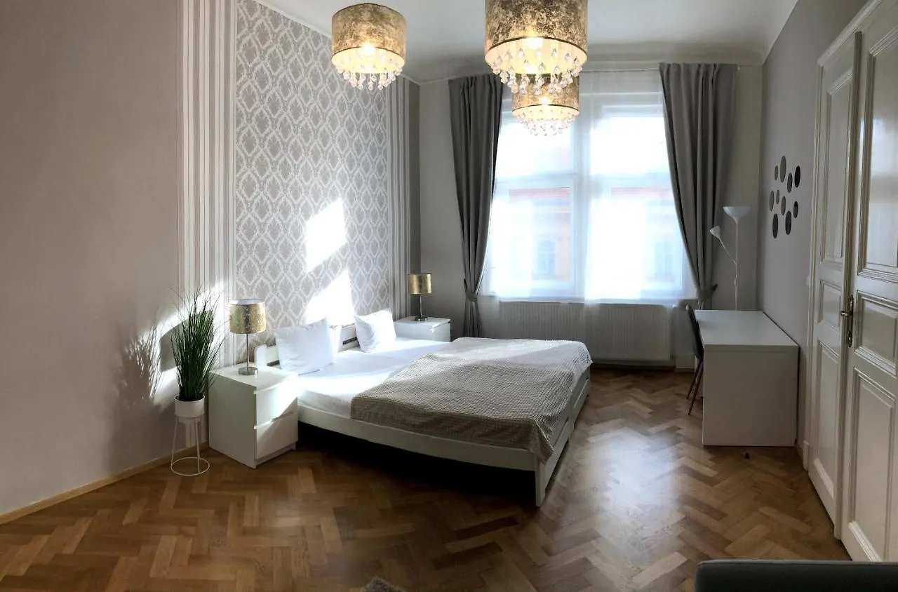 Alfons Apartments Прага