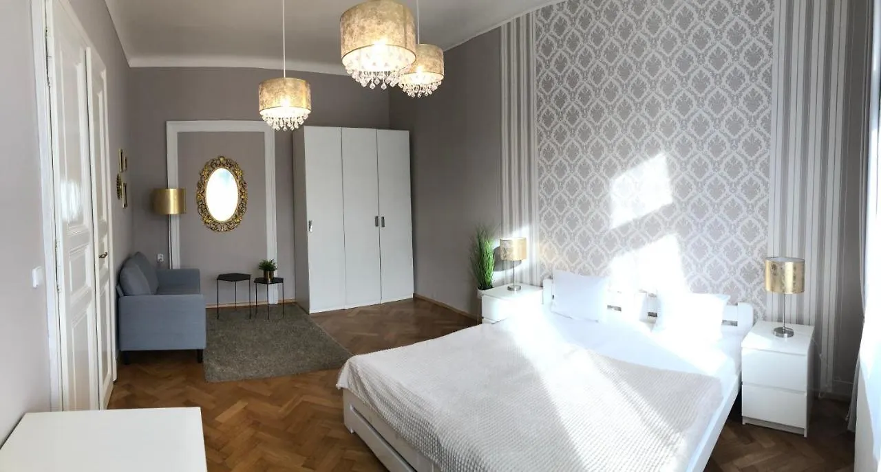 Alfons Apartments Прага